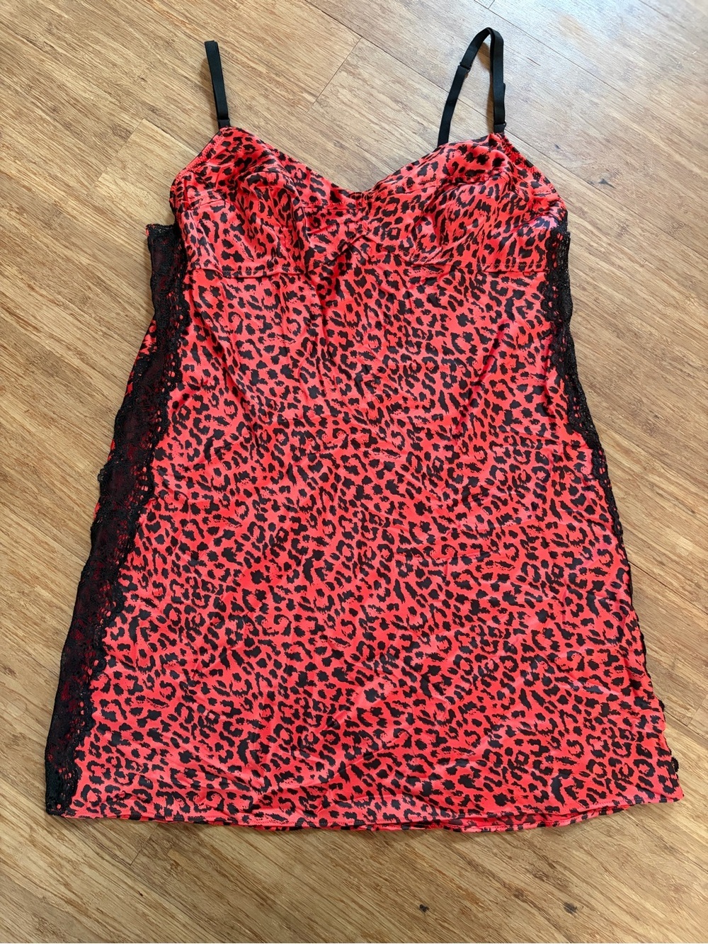 Victoria’s Secret Red & Black Animal Cheetah Print Satin Lace Slip Dress sz L